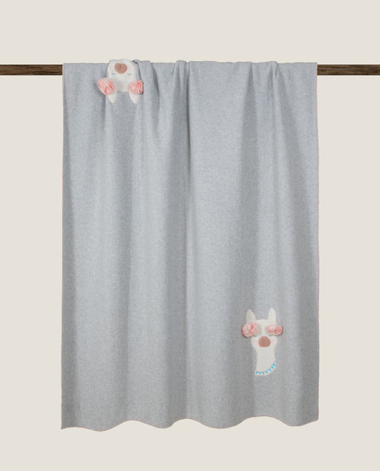 plaid per bambini in soft bamboo con grazioso alpaca applicato.