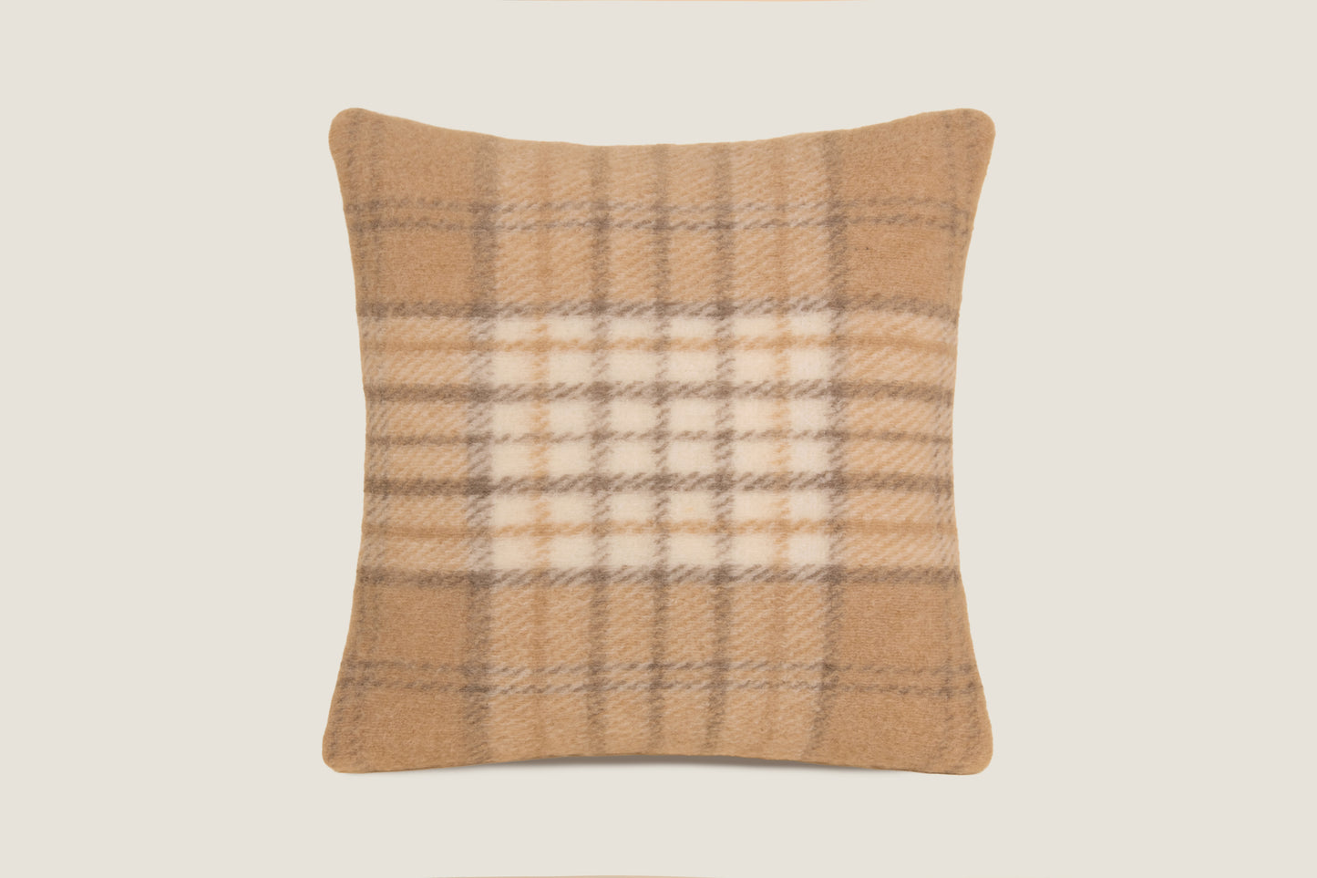 fronte cuscino mary tartan in lana cotta
