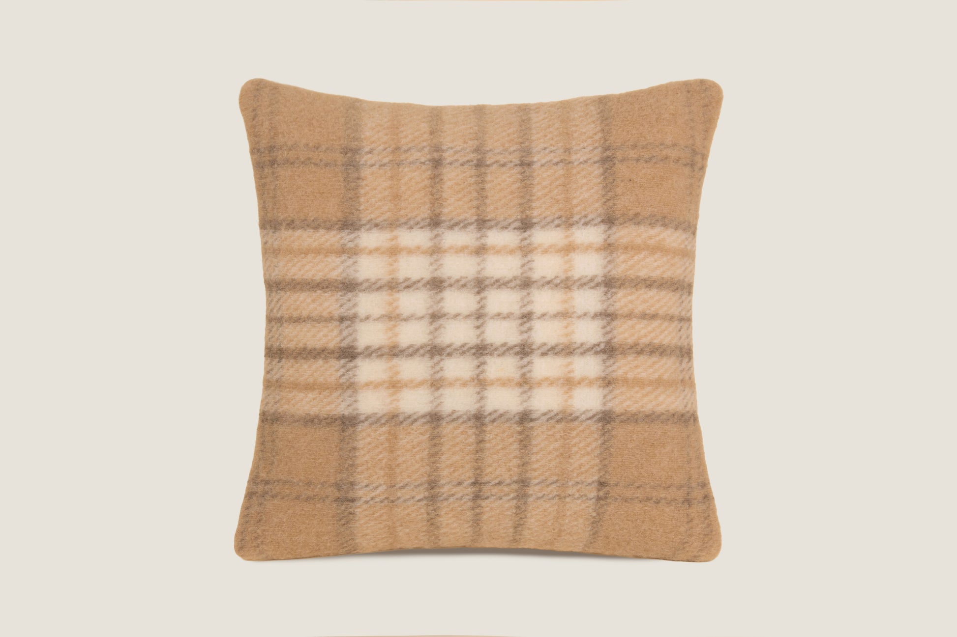 fronte cuscino mary tartan in lana cotta