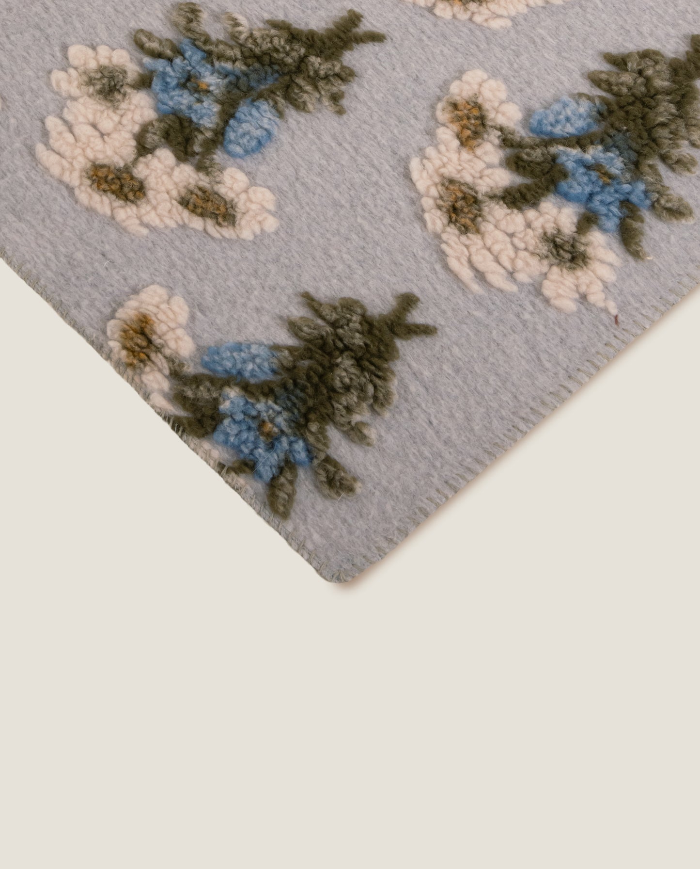 Bunch Of Flowers Gray – Easy Boiled Wool Plaid