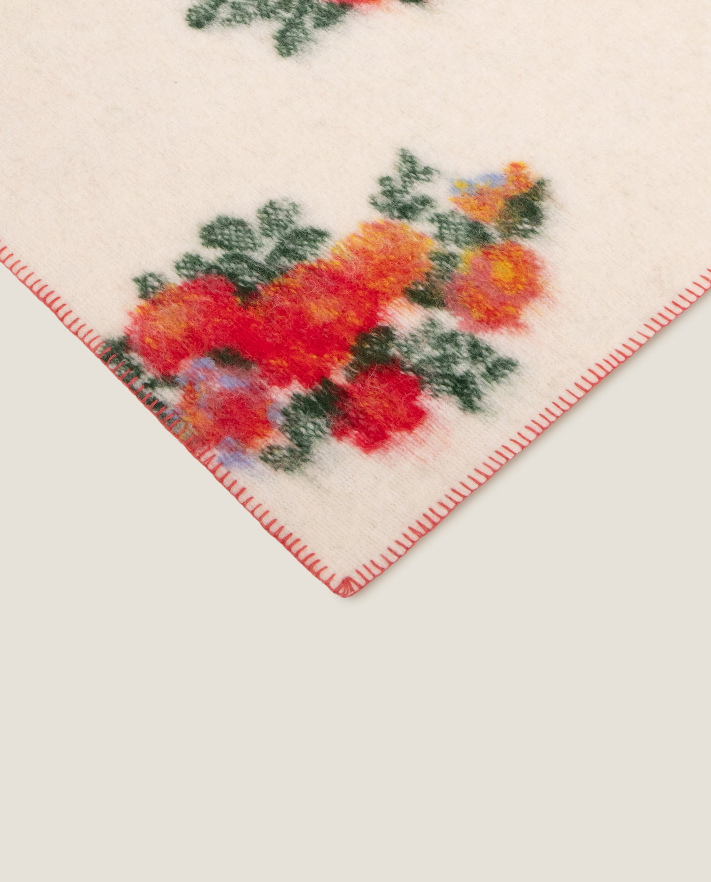 Mary Flower Bianco – Plain Boiled Wool Plaid