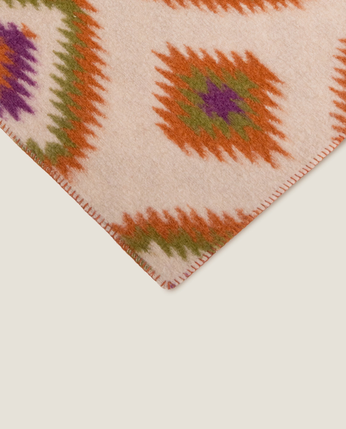 Mary Native Beige – Plain Boiled Wool Plaid