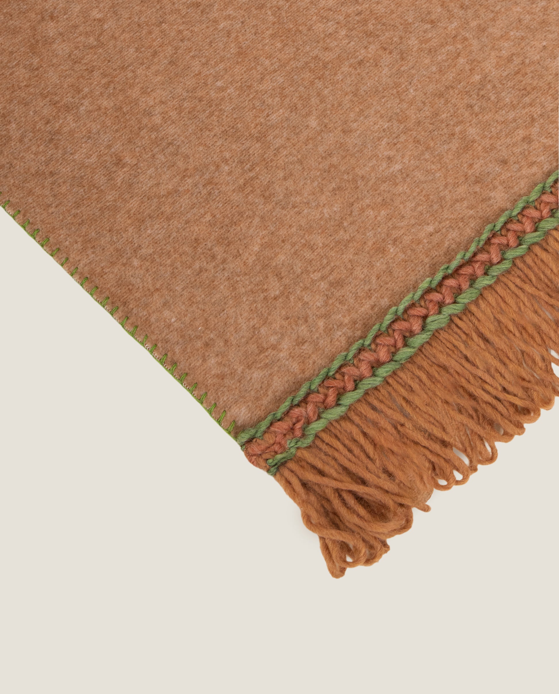 Plaid in soft bamboo grs con frangia matisse color coffee&milk