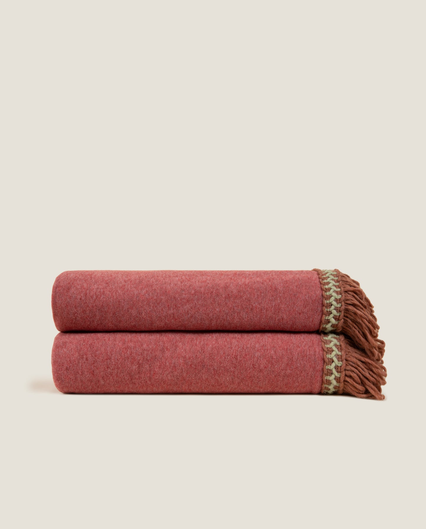 Plaid in Soft Bamboo GRS con frangia Rousseau color Lava