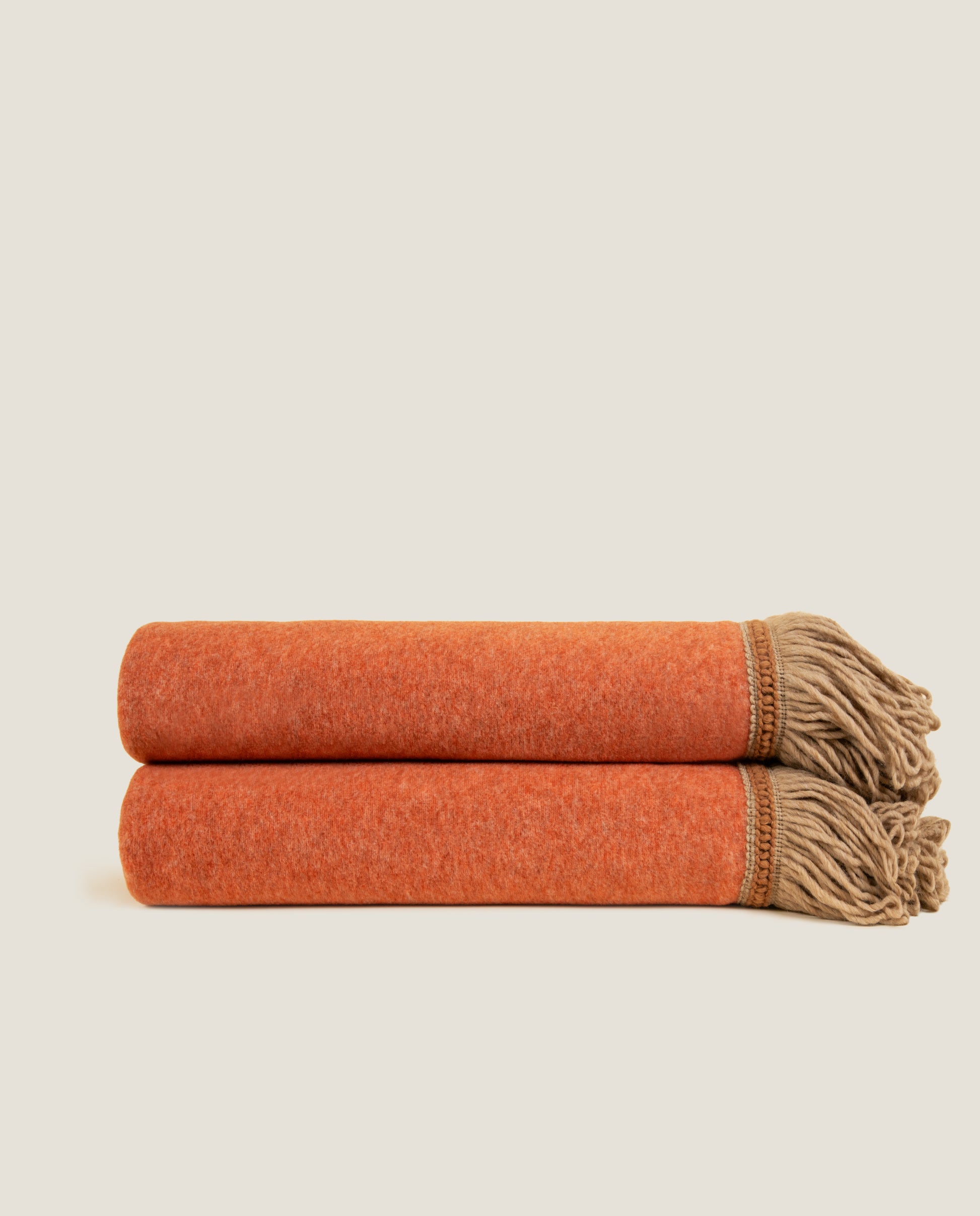 plaid in soft bamboo con lunga frangia brigitte color apricot