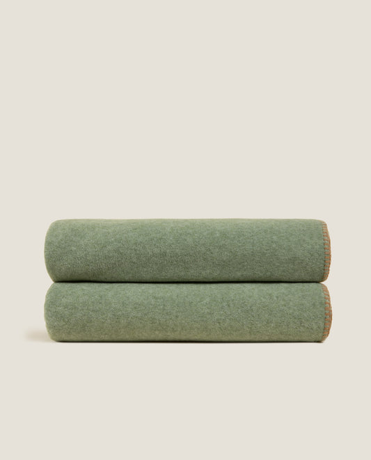Moss Whipstitch